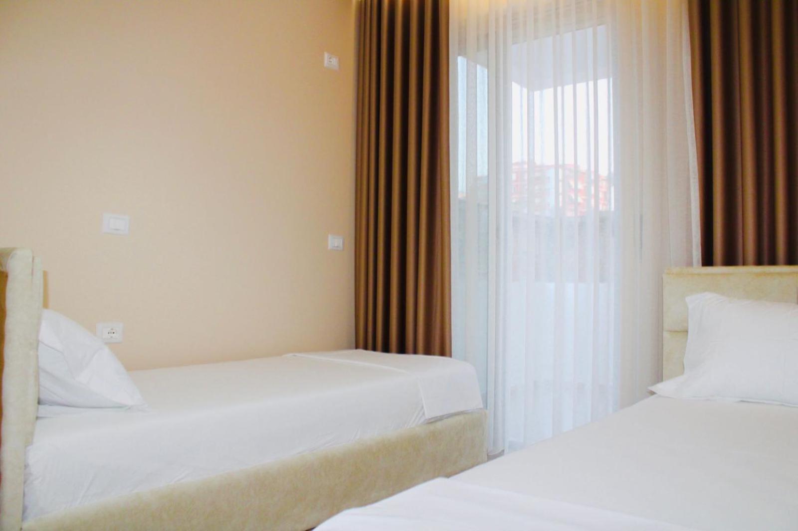 Holiday Apartment Vlorë Exteriör bild