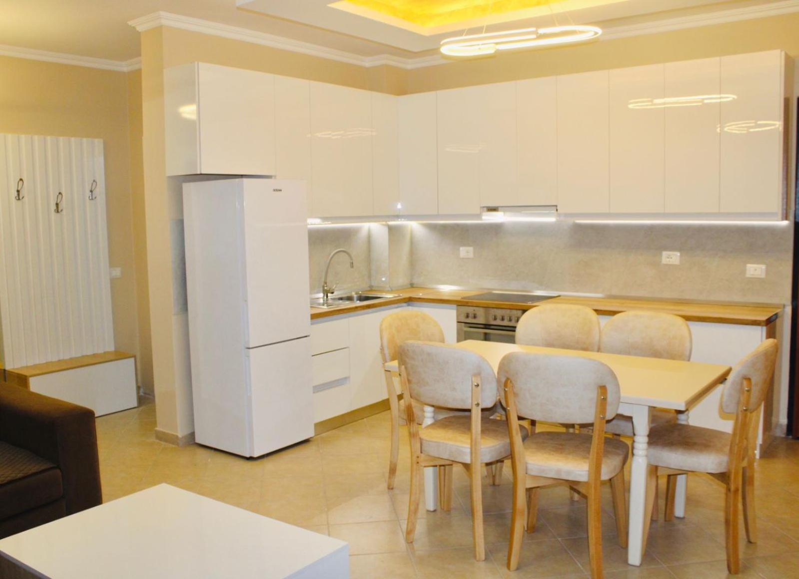 Holiday Apartment Vlorë Exteriör bild